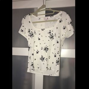 u neck tight fitting shirt